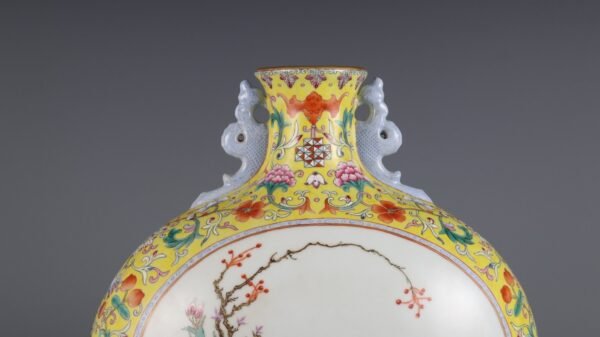 Yellow ground famille rose flat vase with flower and bird patterns - Image 4