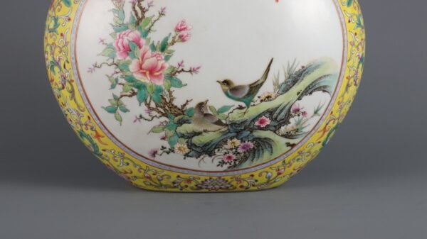 Yellow ground famille rose flat vase with flower and bird patterns - Image 5