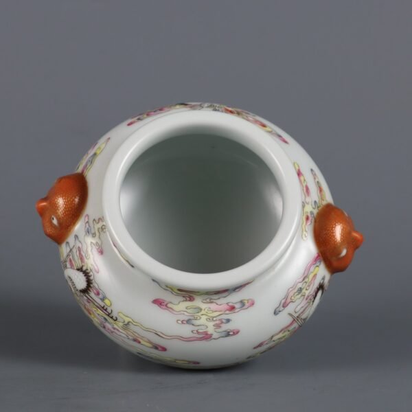 Qing Dynasty Qianlong period pink enamel cloud crane pattern three-legged furnace - Image 8