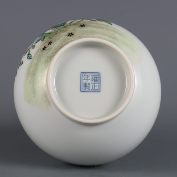 Qing Yongzheng Period Enamel Color Butterfly Love Pattern Inscribed with Poems Garlic Vase - Image 9
