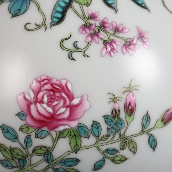 Qing Yongzheng Period Enamel Color Butterfly Love Pattern Inscribed with Poems Garlic Vase - Image 8