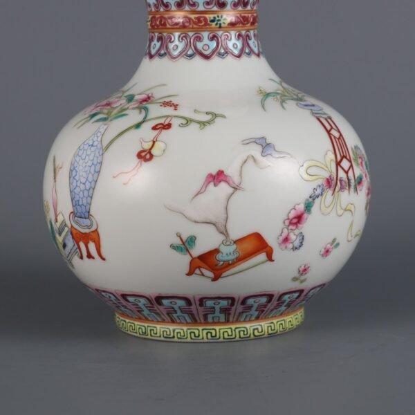 Qing Dynasty Qianlong period powder enamel gourd bottle - Image 5