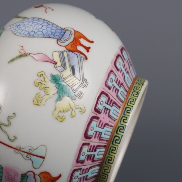 Qing Dynasty Qianlong period powder enamel gourd bottle - Image 7
