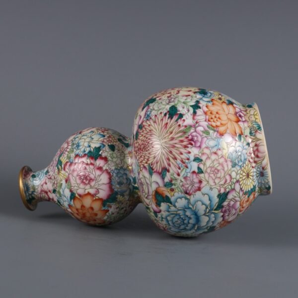 Qing Daoguang Period Famille Rose Flower Pattern Gourd Vase - Image 9
