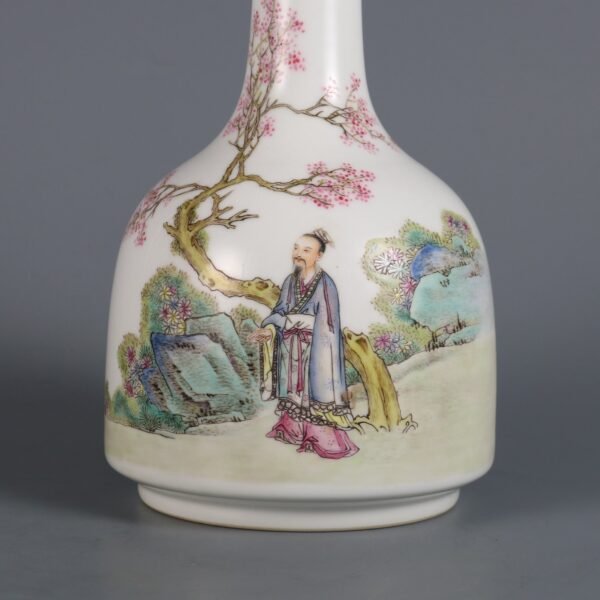 Qing Dynasty Yongzheng Period Famille Rose Figure Poems Rattle Bell Vase - Image 6