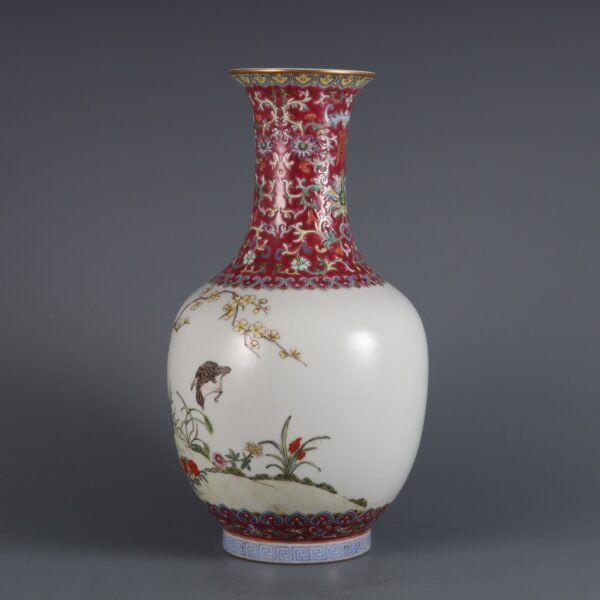 Qing Dynasty Qianlong period powder enamel peaceful life appreciation vase - Image 2
