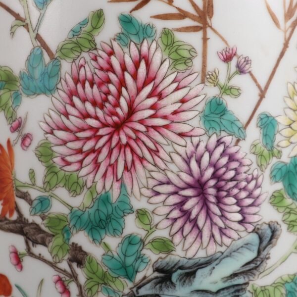 Qing Dynasty Qianlong period pink chrysanthemum pattern cylindrical vase - Image 3