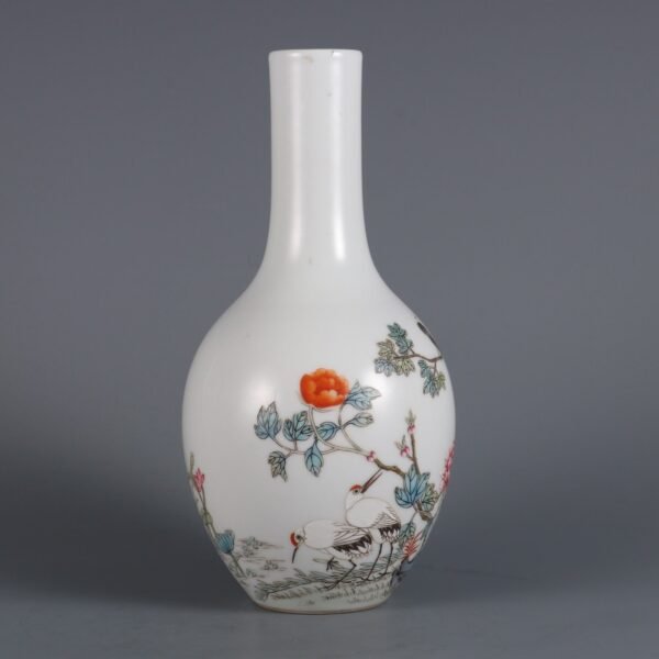Dimensions of a pastel-colored vase with a five-card image made in the Republic of China - Image 2