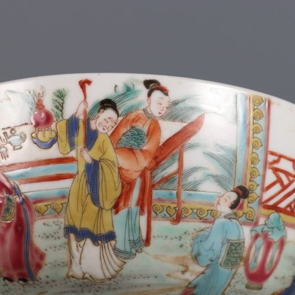 Qing Dynasty Yongzheng Period Famille Rose Figure Story Bowl - Image 5