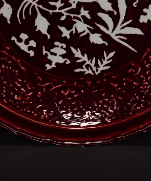 An old Ming Dynasty red and white carved flower, bird and sunflower plate - Image 6
