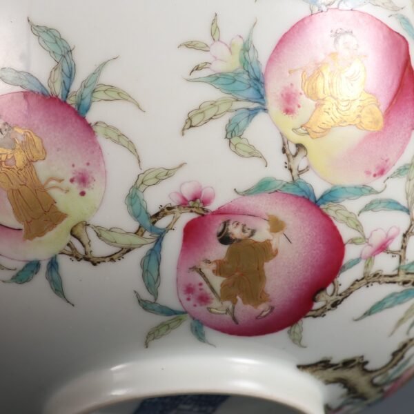 peaches and eight immortals in gold inlaid in Qing Dynasty, made in the Qianlong period - Image 3
