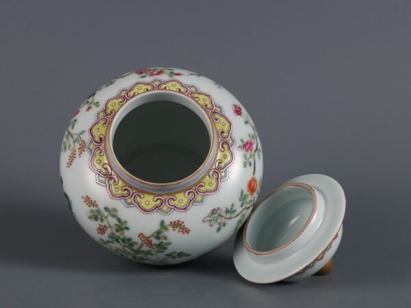 Qing Dynasty Yongzheng Period Famille Rose Three Goats Bring Good Luck Tea Can - Image 6