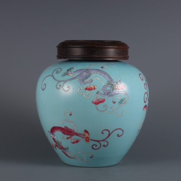 Qing Yongzheng Period Turquoise Green Ground Famille Rose Red Dragon Pattern Jar - Image 4