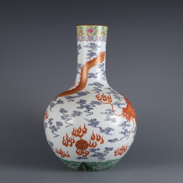 Qing Kangxi Period Famille Rose Gold-painted Cloud Dragon Pattern Celestial Globe Vase - Image 3