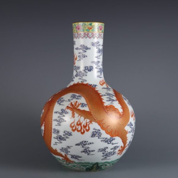 Qing Kangxi Period Famille Rose Gold-painted Cloud Dragon Pattern Celestial Globe Vase - Image 6