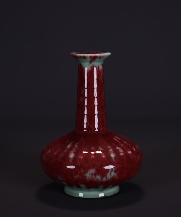 Old collection of Qing Yongzheng kiln-changed glaze chrysanthemum-petal vase