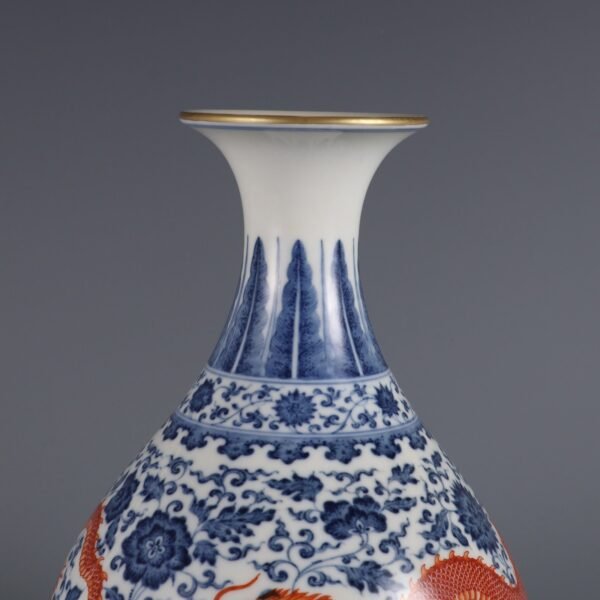 Qing Dynasty Yongzheng Period Blue and White with Alum Red Double Dragons Wearing Flowers Jade - Image 7