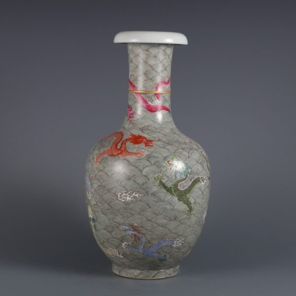 Qing Dynasty Qianlong period pink enamel seawater nine dragon pattern fan mouth vase - Image 2
