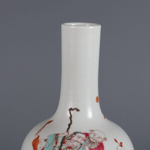 Qing Dynasty Yongzheng Period Famille Rose Figure Story Gallbladder Vase - Image 3