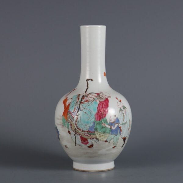 Qing Dynasty Yongzheng Period Famille Rose Figure Story Gallbladder Vase - Image 9