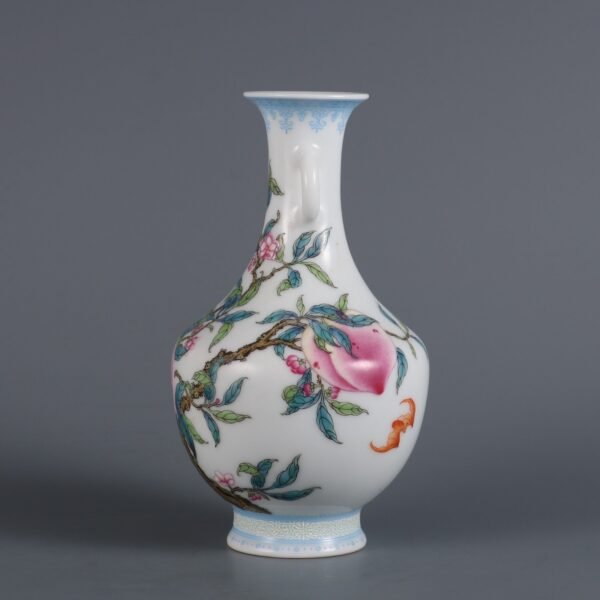 peach-patterned double-eared vases made in the Yongzheng period of the Qing Dynasty - Image 5