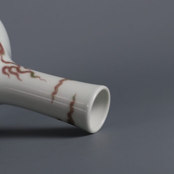 Qing Dynasty Qianlong period blue and white glaze red fish dragon appreciation vase - Image 7