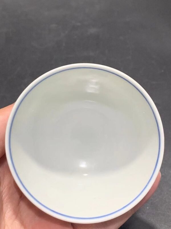 Ming Cheng Hua Dou Cai goblet with entwined branches and lotus pattern - Image 4