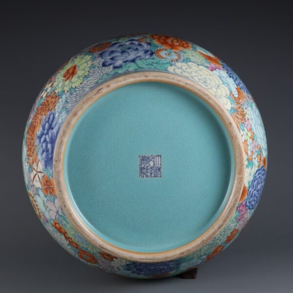 Doucai Wanhua Pattern Ruyi Ear Fu Tongzun, made in the Qianlong Period of the Qing Dynasty - Image 3