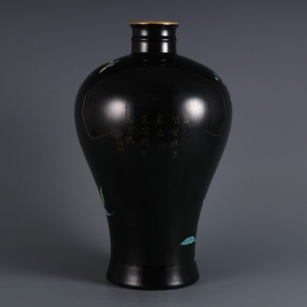 Qing Dynasty Yongzheng Period Black Ground Famille Rose Peony Pattern Poem Plum Vase - Image 4