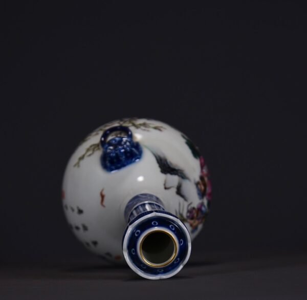An old collection of Qing Dynasty Qianlong famille rose Zhong Kui blessing picture garlic vase - Image 8
