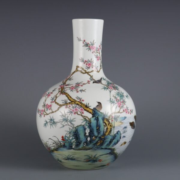 Qing Dynasty Yongzheng Period Famille Rose Flower and Bird Poems Tianqiu Vase