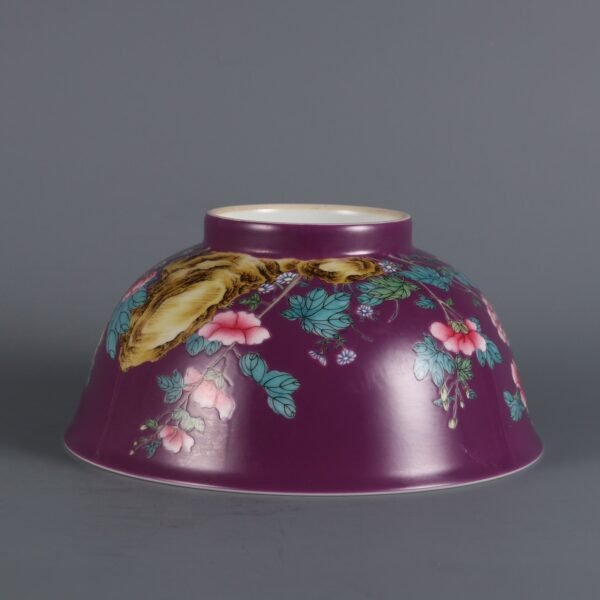 purple ground and pastel floral pattern made in the Yongzheng period of the Qing Dynasty - Image 4