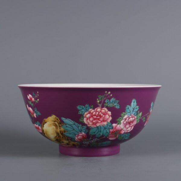 purple ground and pastel floral pattern made in the Yongzheng period of the Qing Dynasty - Image 2