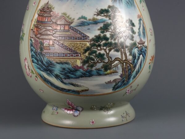 Qing Dynasty Qianlong period bean green glaze and powder enamel openwork landscape pavilion Guan - Image 8