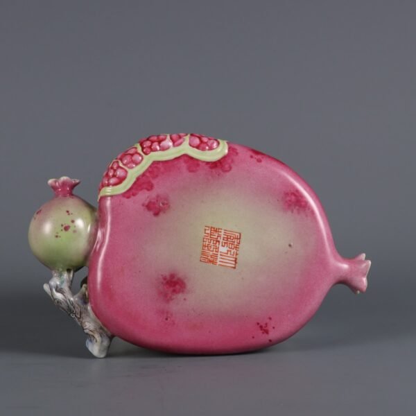 Pomegranate brush washer made in the Qianlong period of the Qing Dynasty - Image 3