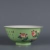 Green-ground enameled hibiscus and osmanthus bowl, made in the Yongzheng period of the Qing Dynasty - Image 2