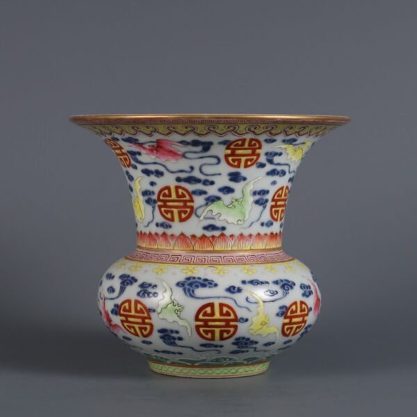 Qing Dynasty Yongzheng period pink enamel longevity double pattern slag bucket