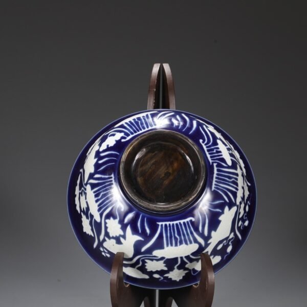 Old collection of Ming Dynasty Xuande sapphire blue glaze with white fish and algae pattern silver base large palace bowl - Image 6