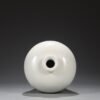 Old collection of Ming Dynasty Yongle sweet white glaze dark carved three-color pattern large plum vase - Image 6