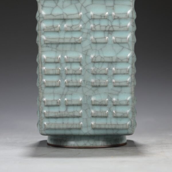 An old Southern Song Dynasty official kiln green glaze silver mouth Bagua Cong-style bottle "Qianlong imperial title" - Image 9