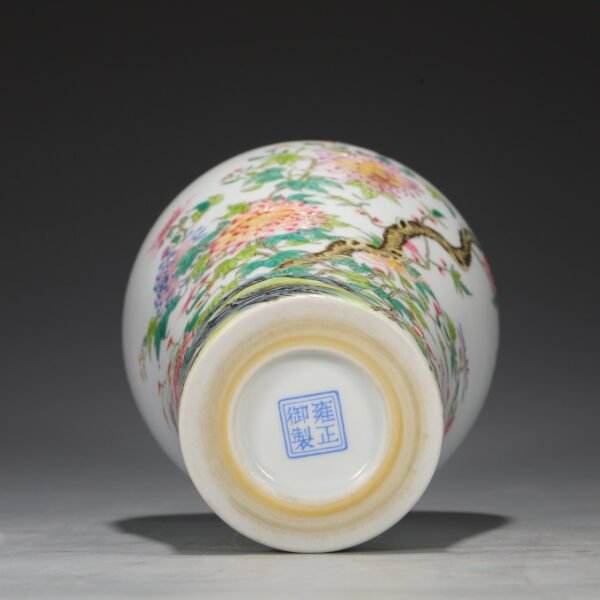 Old collection of Qing Dynasty Yongzheng enamel flower and bird pattern plum vase - Image 8
