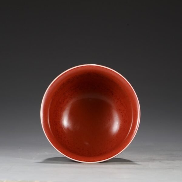 Old collection of Ming Dynasty Xuande Ruby Red Glaze White Fish and Algae Pattern High Foot Deep Belly Bowl - Image 7