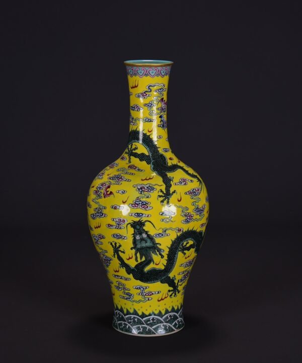 old collection of yellow ground famille rose vase with auspicious cloud and dragon pattern