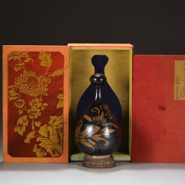 Old Collection Northern Song Dynasty Cizhou Kiln Rust Spot Imperial Garlic Bottle