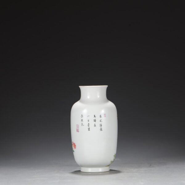 Old collection of Qing Dynasty Yongzheng enamel colored mountain stone flower pattern lantern vase - Image 7