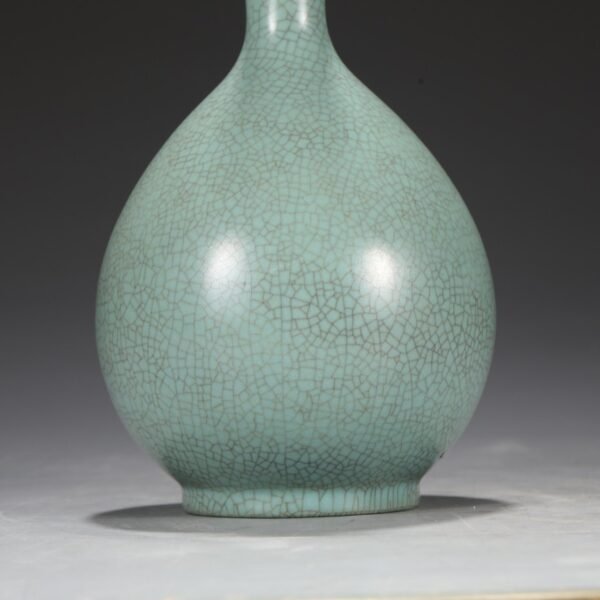 Old collection of Northern Song Dynasty Ru kiln celadon glaze silver mouth bold bottle "Qianlong imperial title" - Image 4