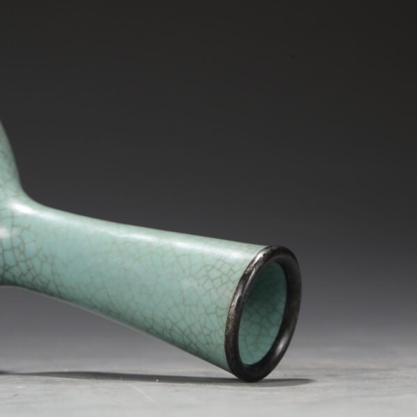 Old collection of Northern Song Dynasty Ru kiln celadon glaze silver mouth bold bottle "Qianlong imperial title" - Image 6