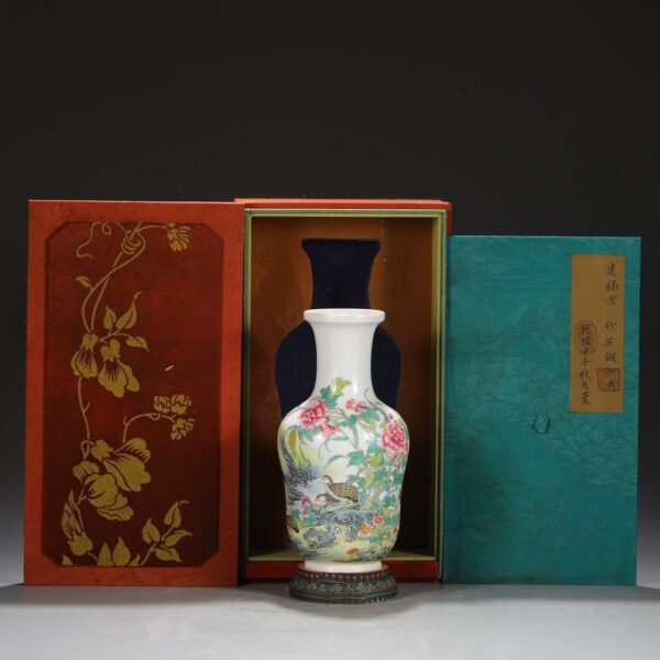 Old Collection Qing Dynasty Yongzheng Enamel Quail Flower Plate Mouth Vase
