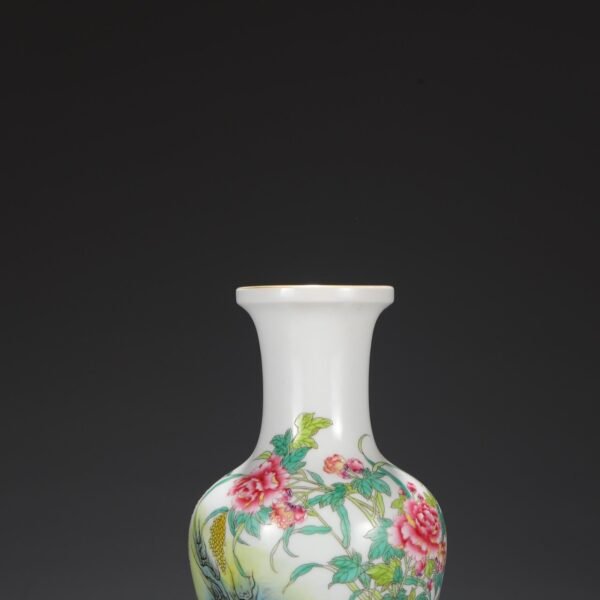 Old Collection Qing Dynasty Yongzheng Enamel Quail Flower Plate Mouth Vase - Image 5