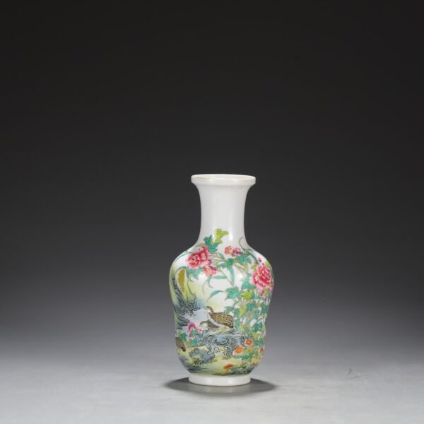 Old Collection Qing Dynasty Yongzheng Enamel Quail Flower Plate Mouth Vase - Image 6